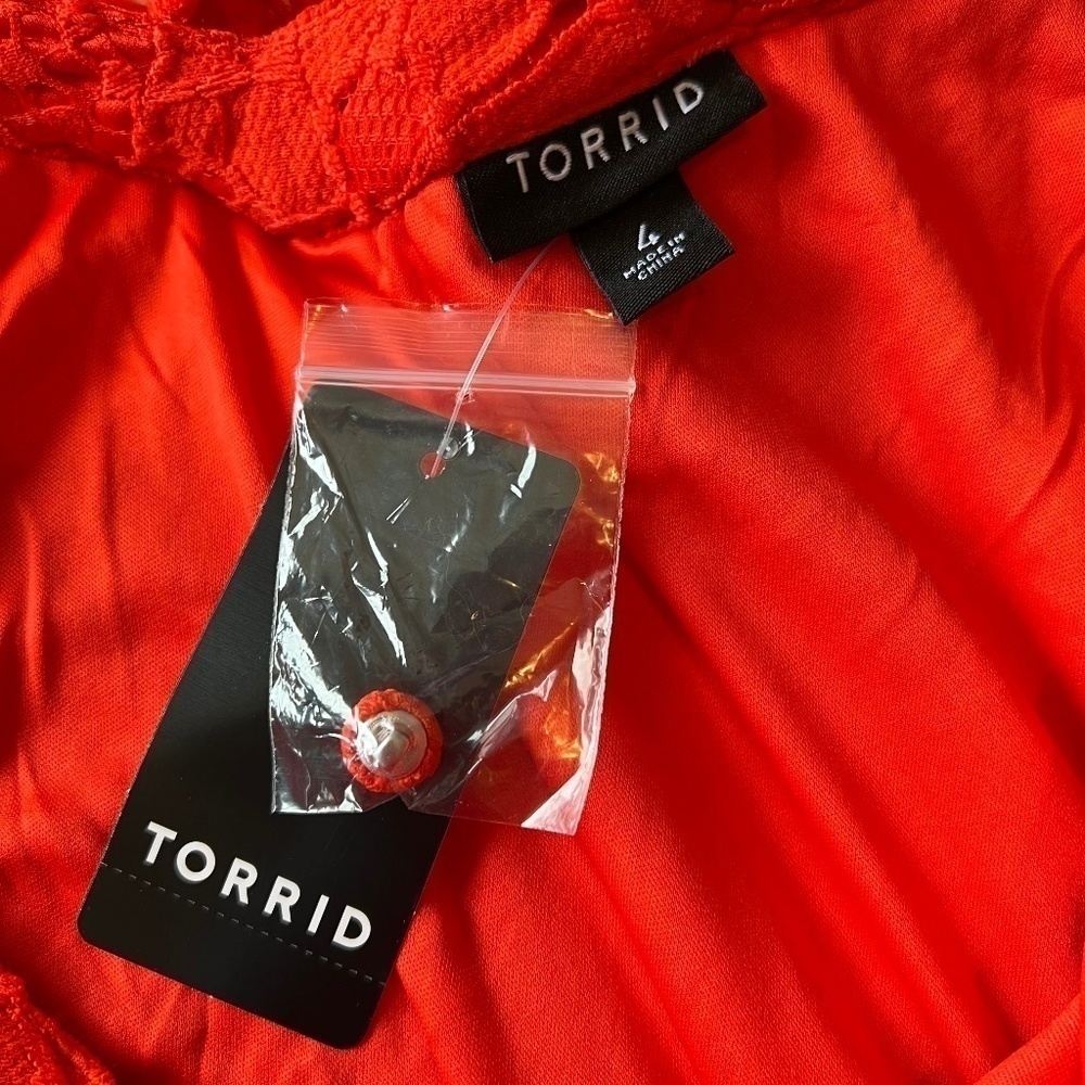 *FIRM PRICE* NWT - Torrid lace ruffle button front top - Picture 7 of 9